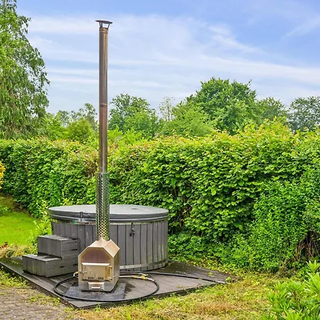 Casa vacanze Cozy With Hot Tub Close To Ahl And Ebeltoft