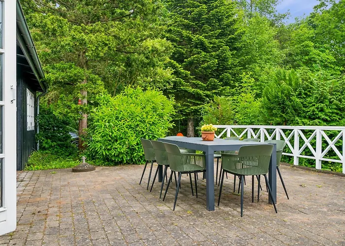 Cozy With Hot Tub Close To Ahl And Сasa de vacaciones Ebeltoft