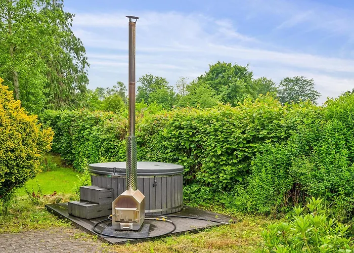 Сasa de vacaciones Cozy With Hot Tub Close To Ahl And Ebeltoft